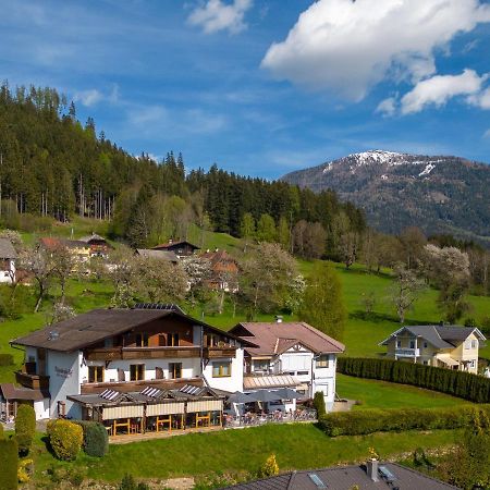 Hotel-Cafe-Restaurant Matzelsdorfer Hof Millstatt am See Zewnętrze zdjęcie