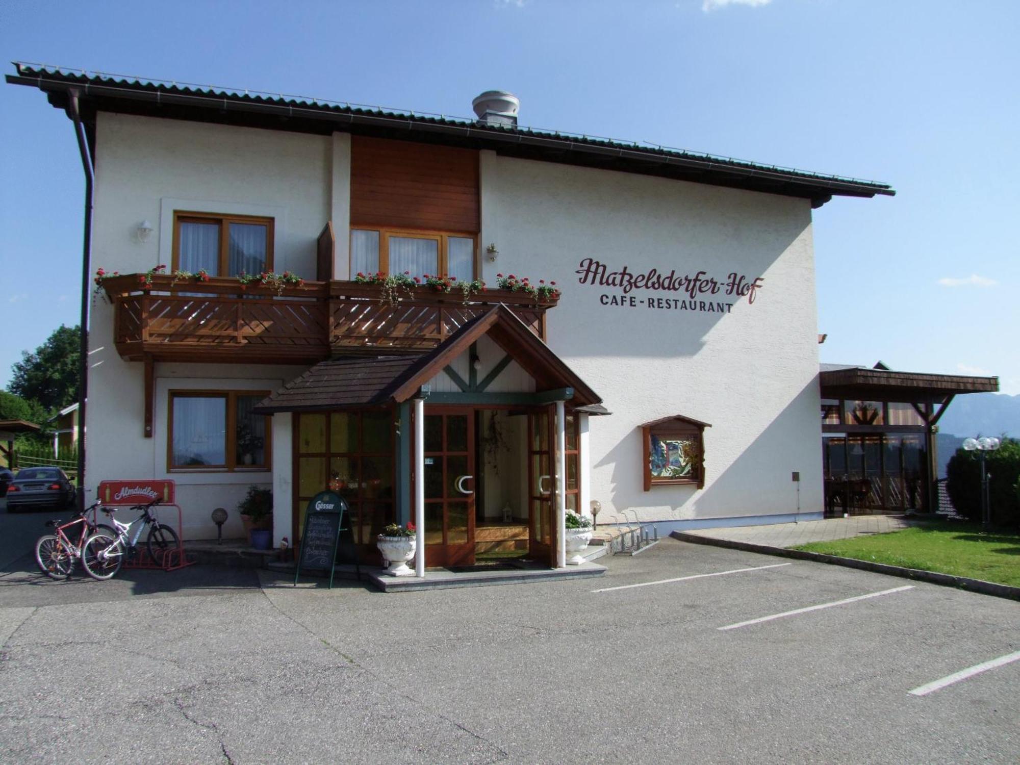 Hotel-Cafe-Restaurant Matzelsdorfer Hof Millstatt am See Zewnętrze zdjęcie